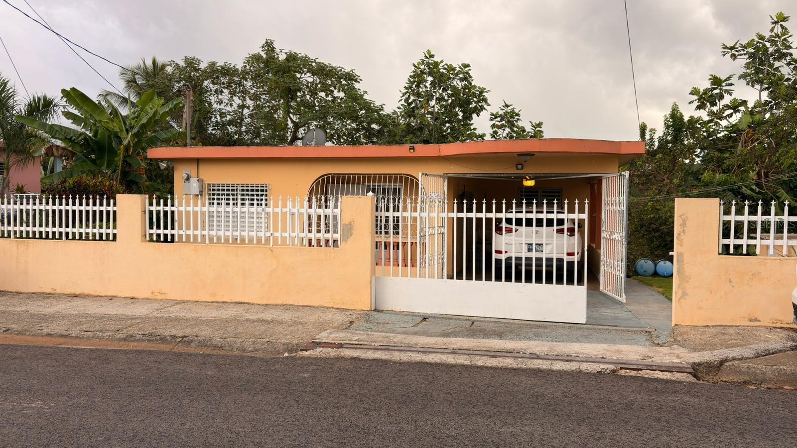 108 Calle Porvenir Comunidad Reparto MacíAs Bo LimóN, Mayaguez, PR 00680