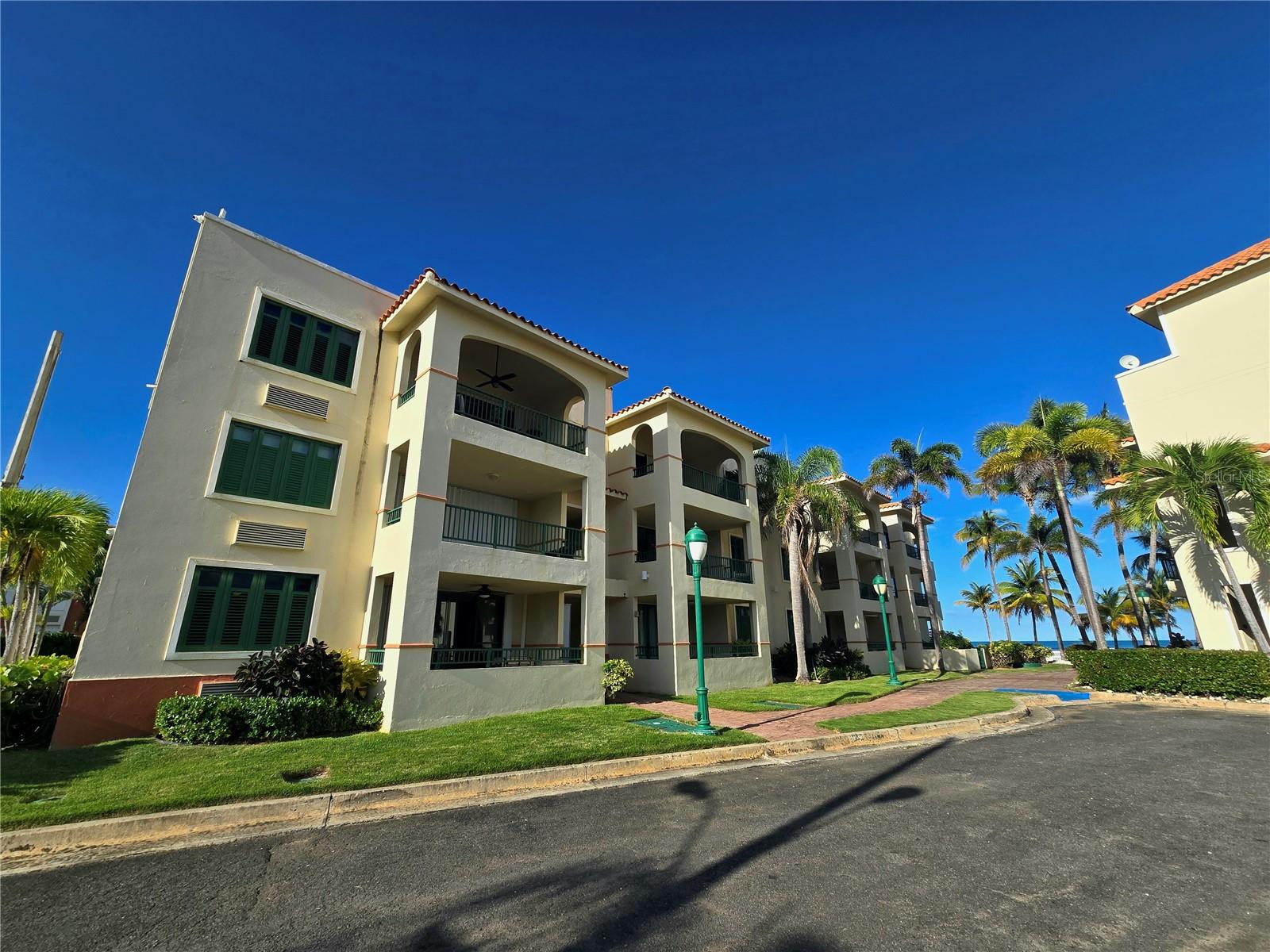 50 Ocean Dr. St #101, Luquillo, PR 00773