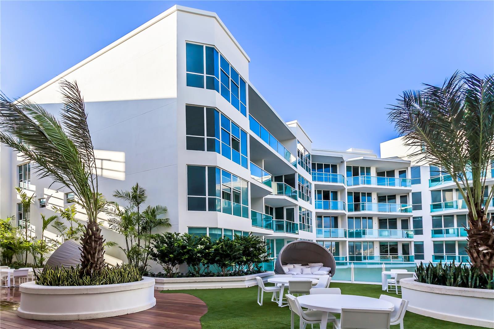 25 Munoz Rivera #902, San Juan, PR 00901