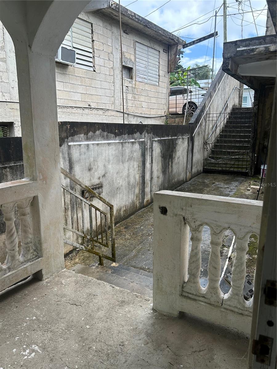 Bo Guaraguao Parcelas LóPez Cases #26, Guaynabo, PR 00966