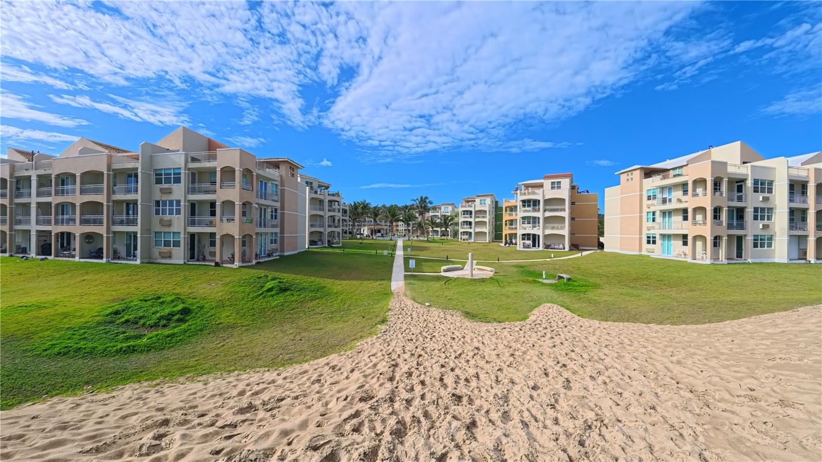 400 Cond. Haudimar Beach Apartments, Edif. F #F104, Isabela, PR 00662