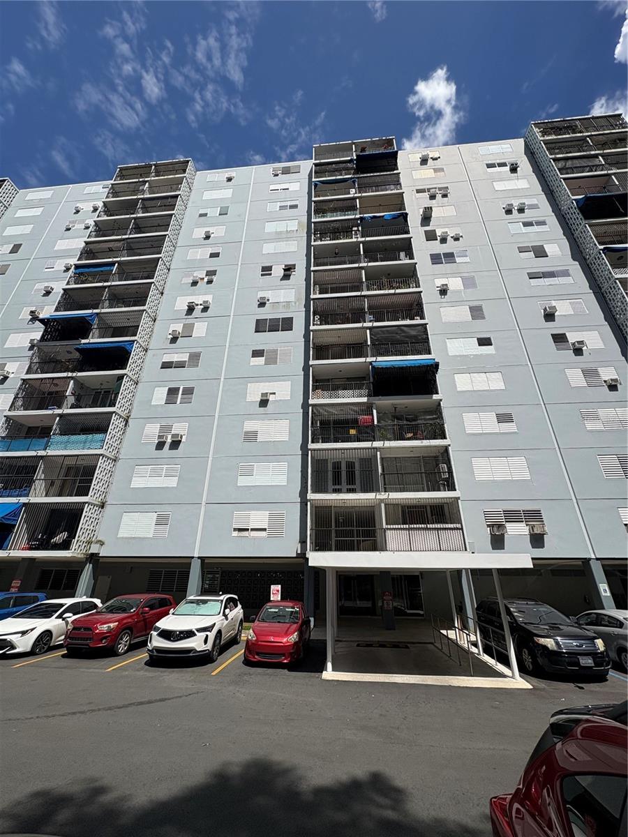 426 Ensenada Borinquen Towers Iii #1208, San Juan, PR 00920