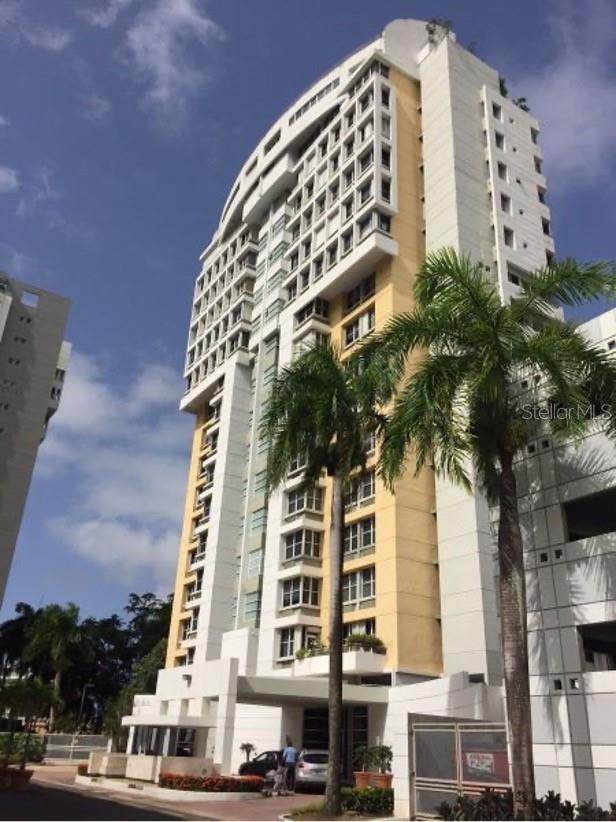101 Calle Oregon #1201, Guaynabo, PR 00966