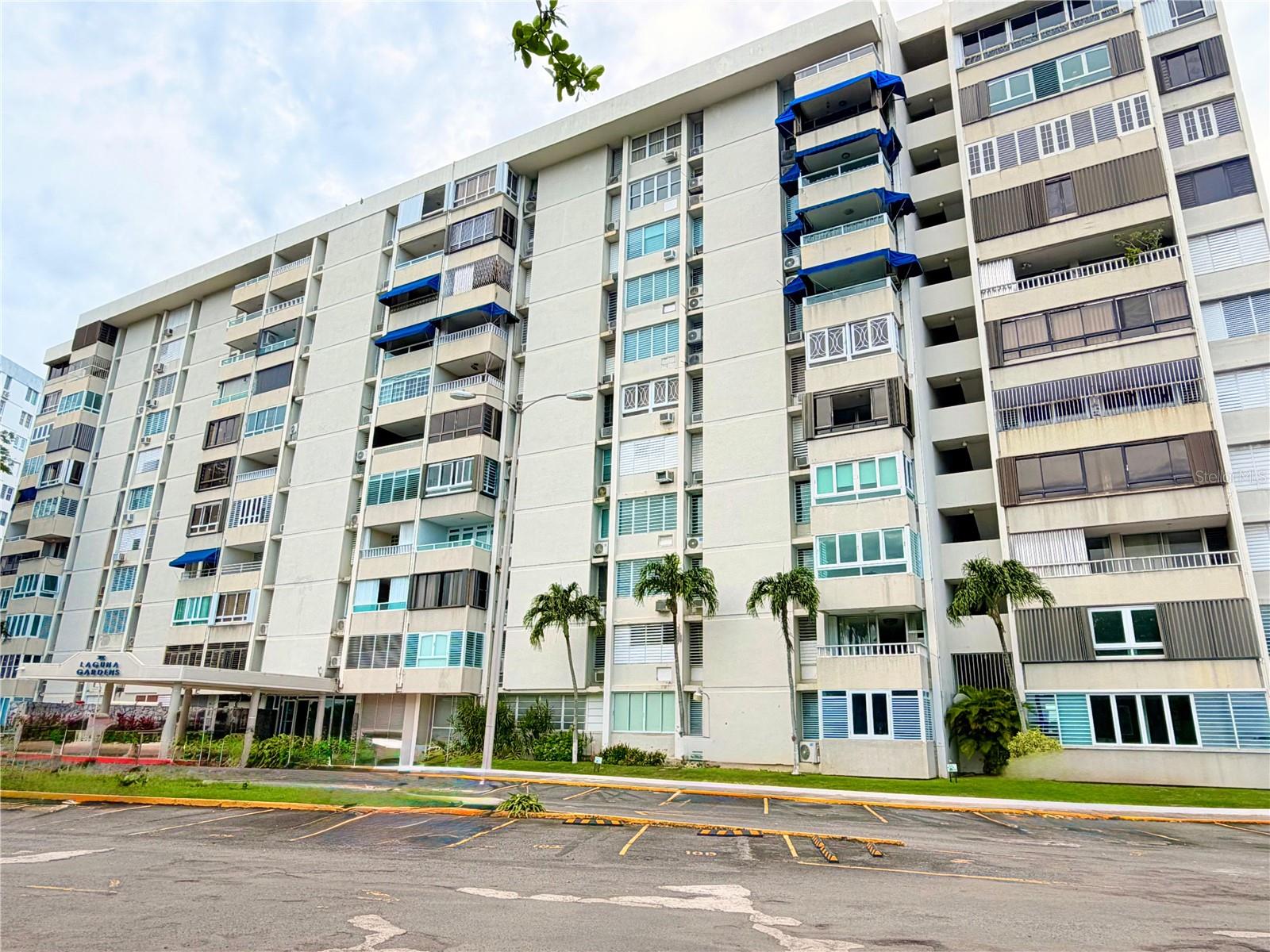 Cond. Laguna Gardens 2 Ave Laguna #3d, Carolina, PR 00979