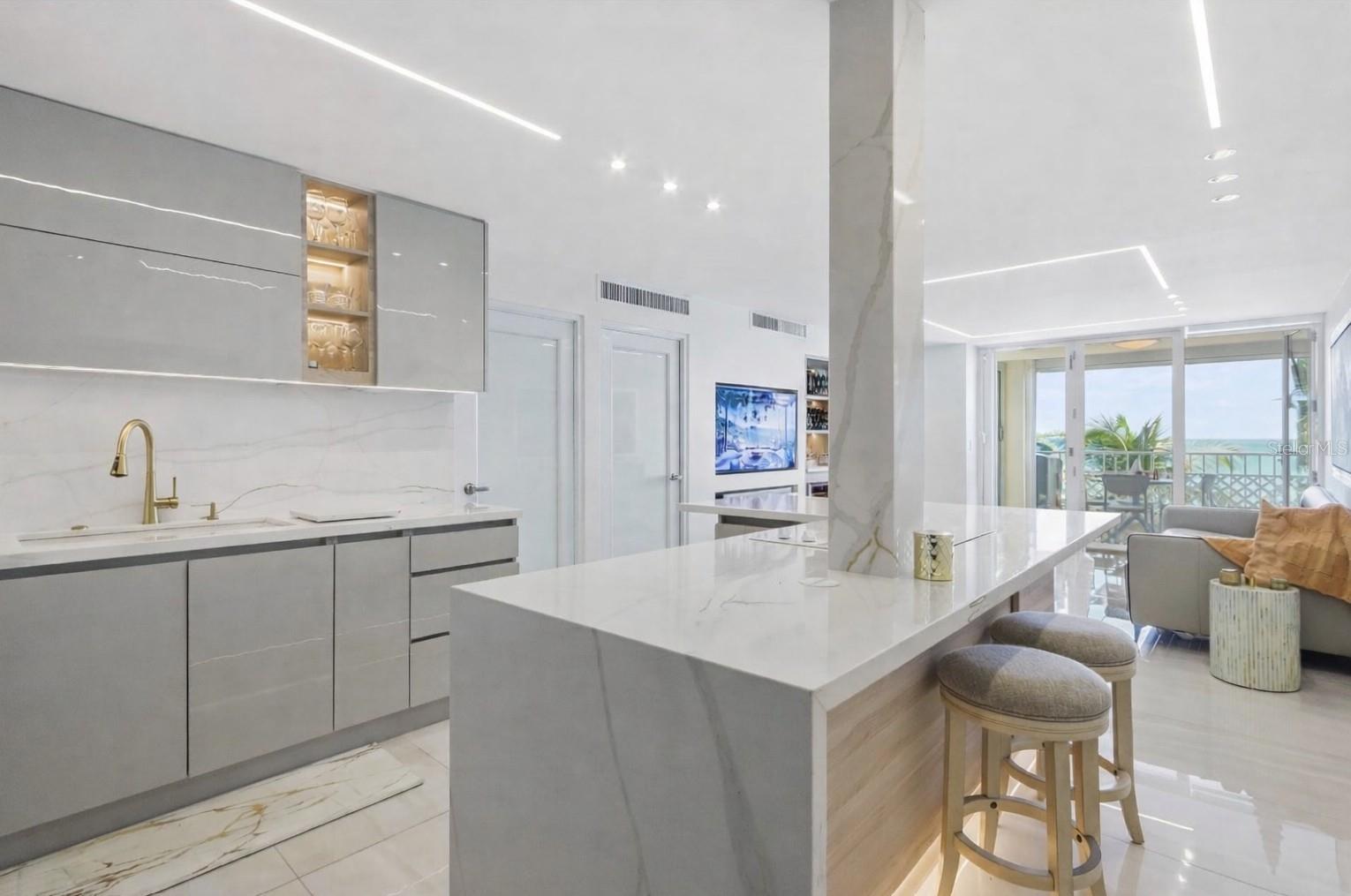 3409 Ave. Isla Verde #404, Carolina, PR 00979