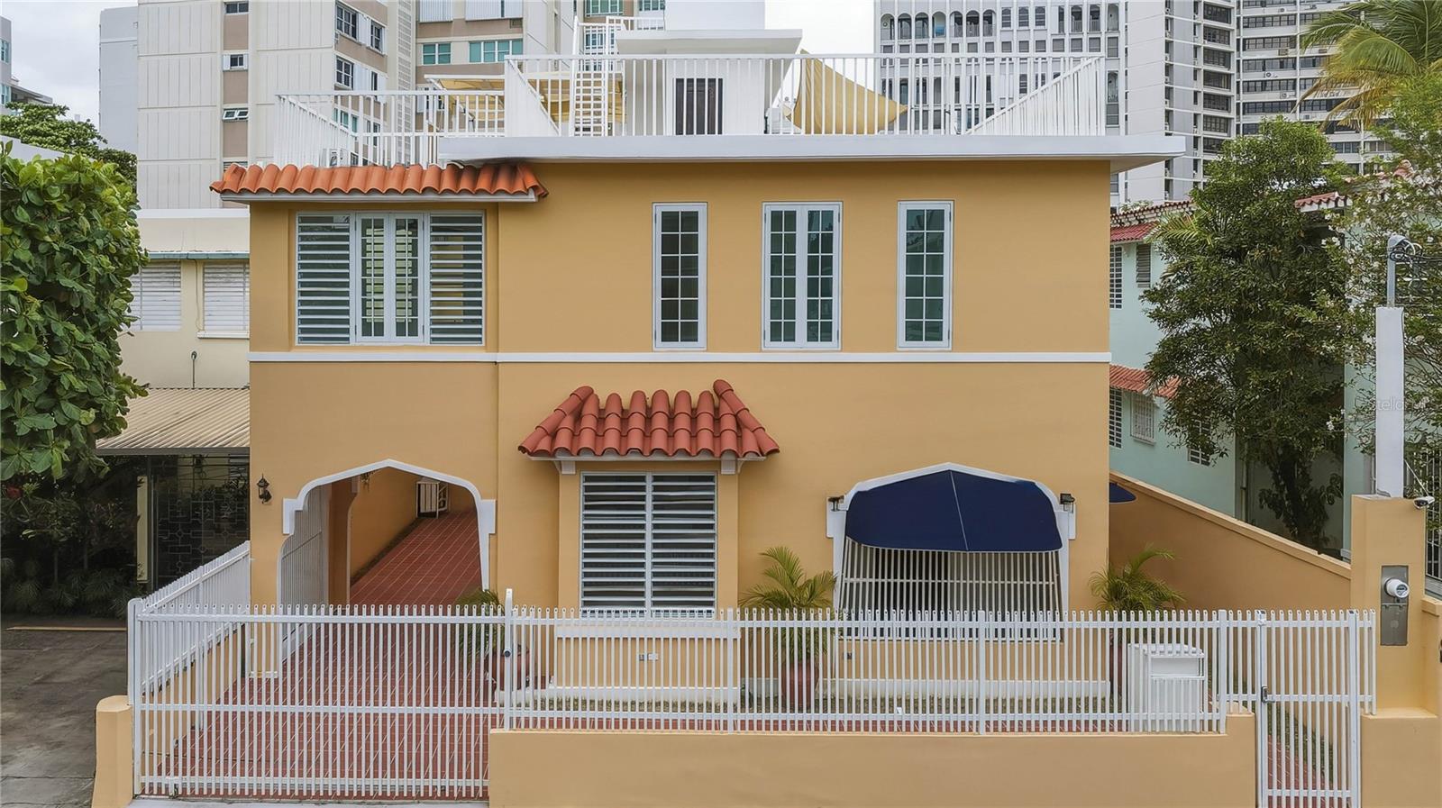 16 Pacific Place St, San Juan, PR 00911