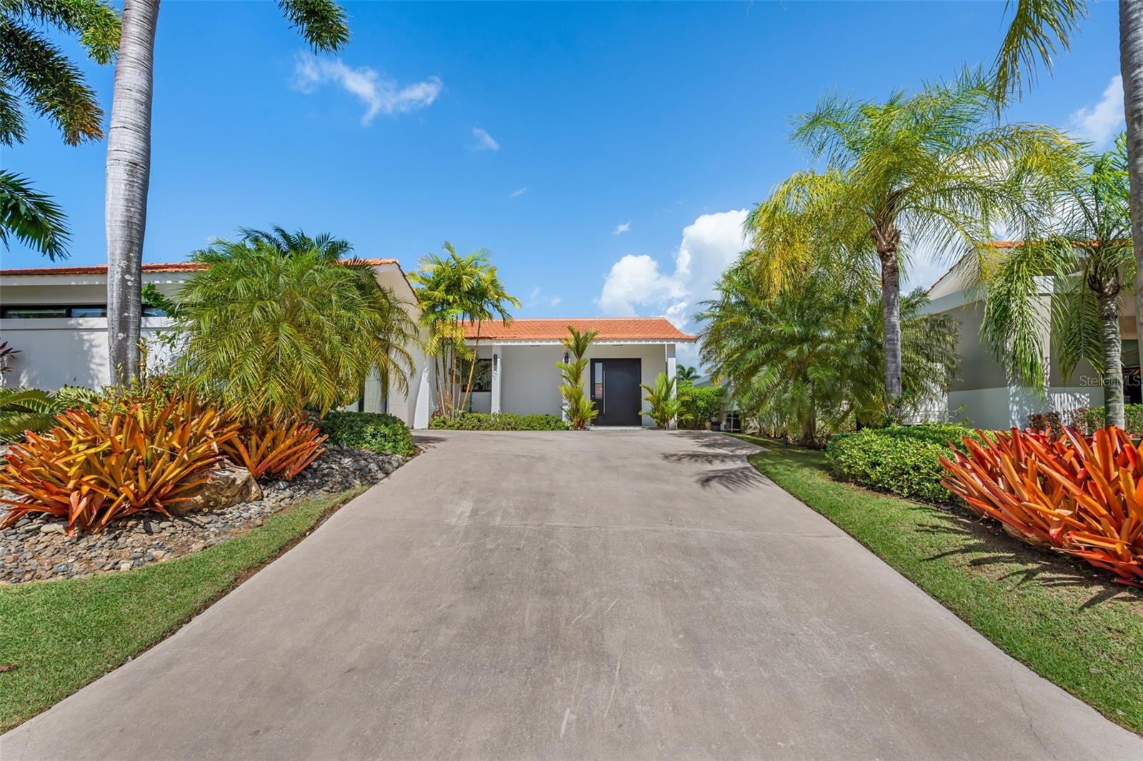 398 Camino Jobanes, Dorado, PR 00646