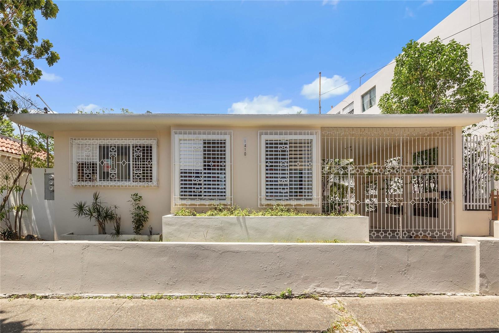 1410 Americo Salas, San Juan, PR 00909
