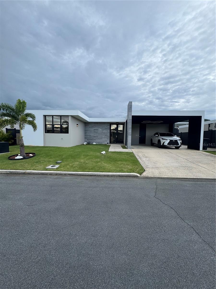 201 Guadiana, Gurabo, PR 00778
