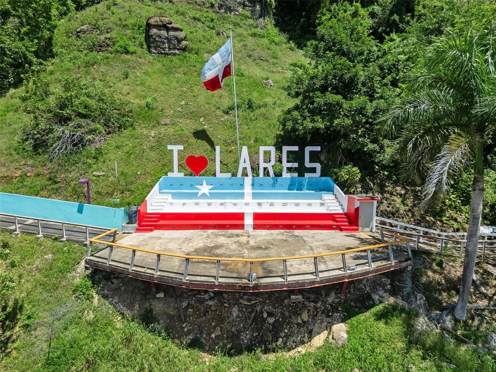 436 Km 1.8 Interior Sector JesúS BeltráN, Lares, PR 00669