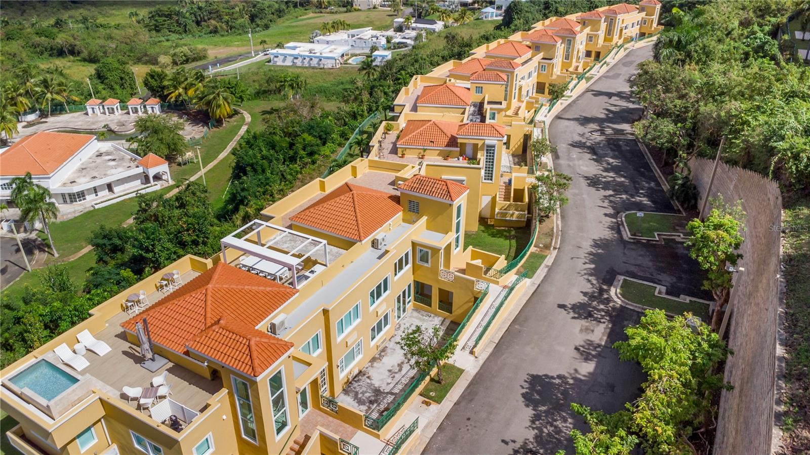 Calle 10 E #202, Rio Grande, PR 00745