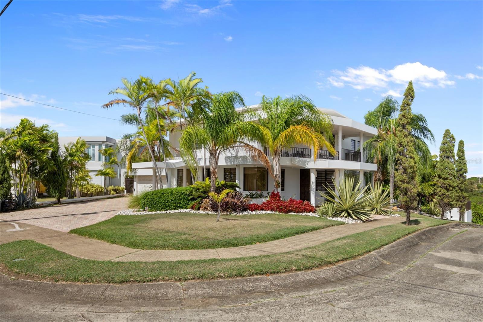 3 Carlota St, Guayama, PR 00784