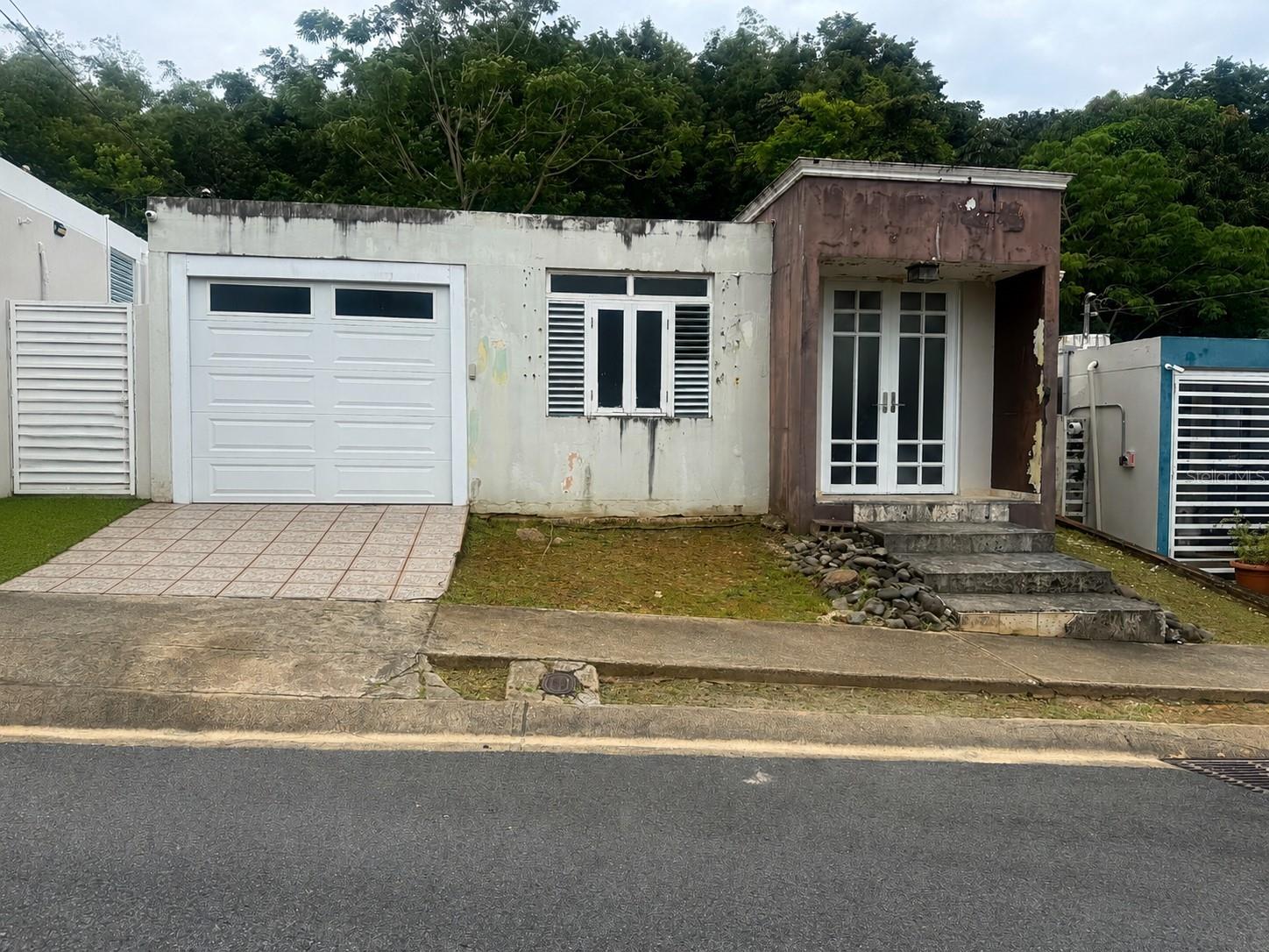 5 Esmeralda, San Juan, PR 00924