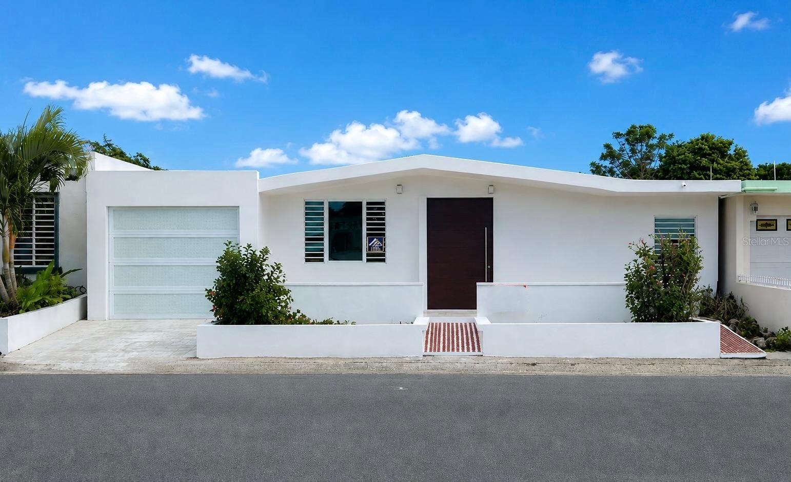 85 Calle #80-13, Carolina, PR 00981