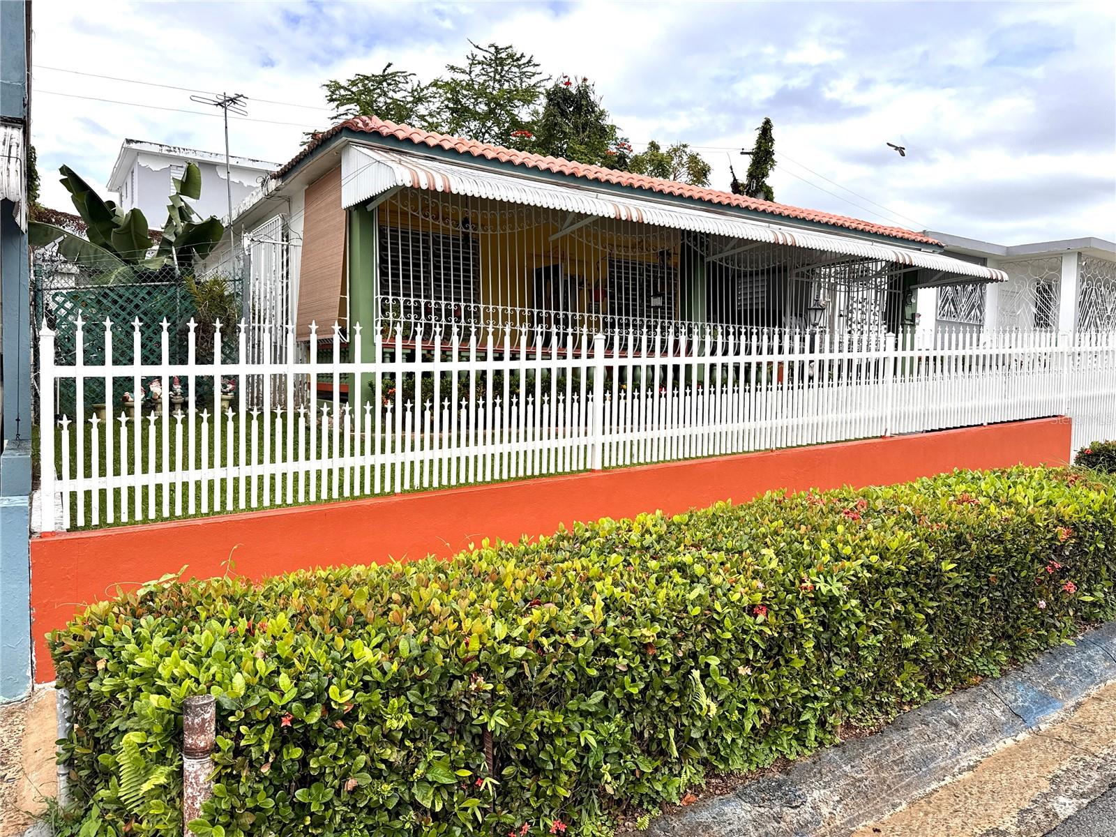Bayamon, PR 00956