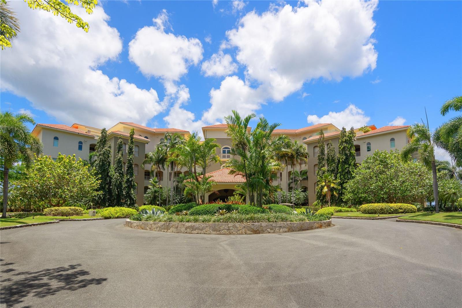 500 Plantation Village Drive #Ph 2-403, Dorado, PR 00646