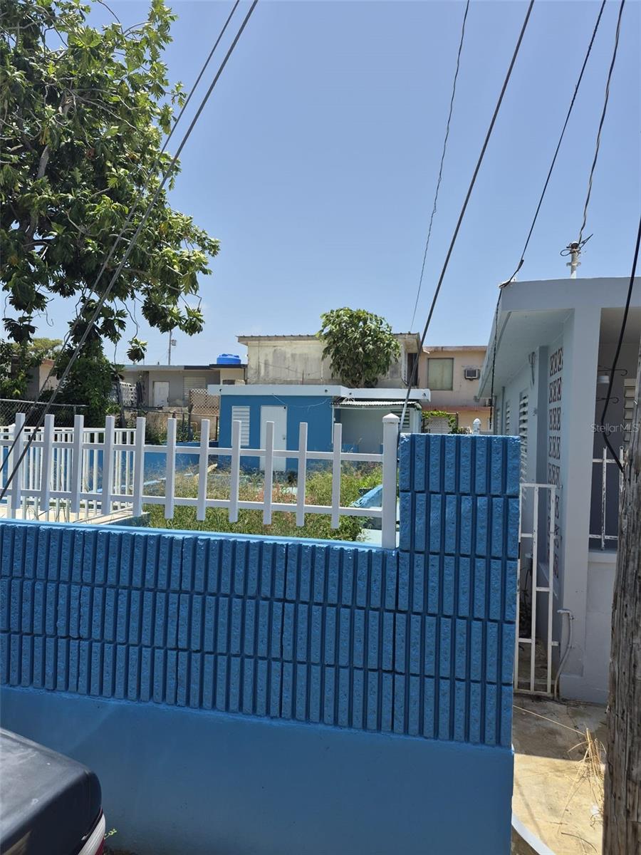 1 Barrio Mora, Isabela, PR 00662