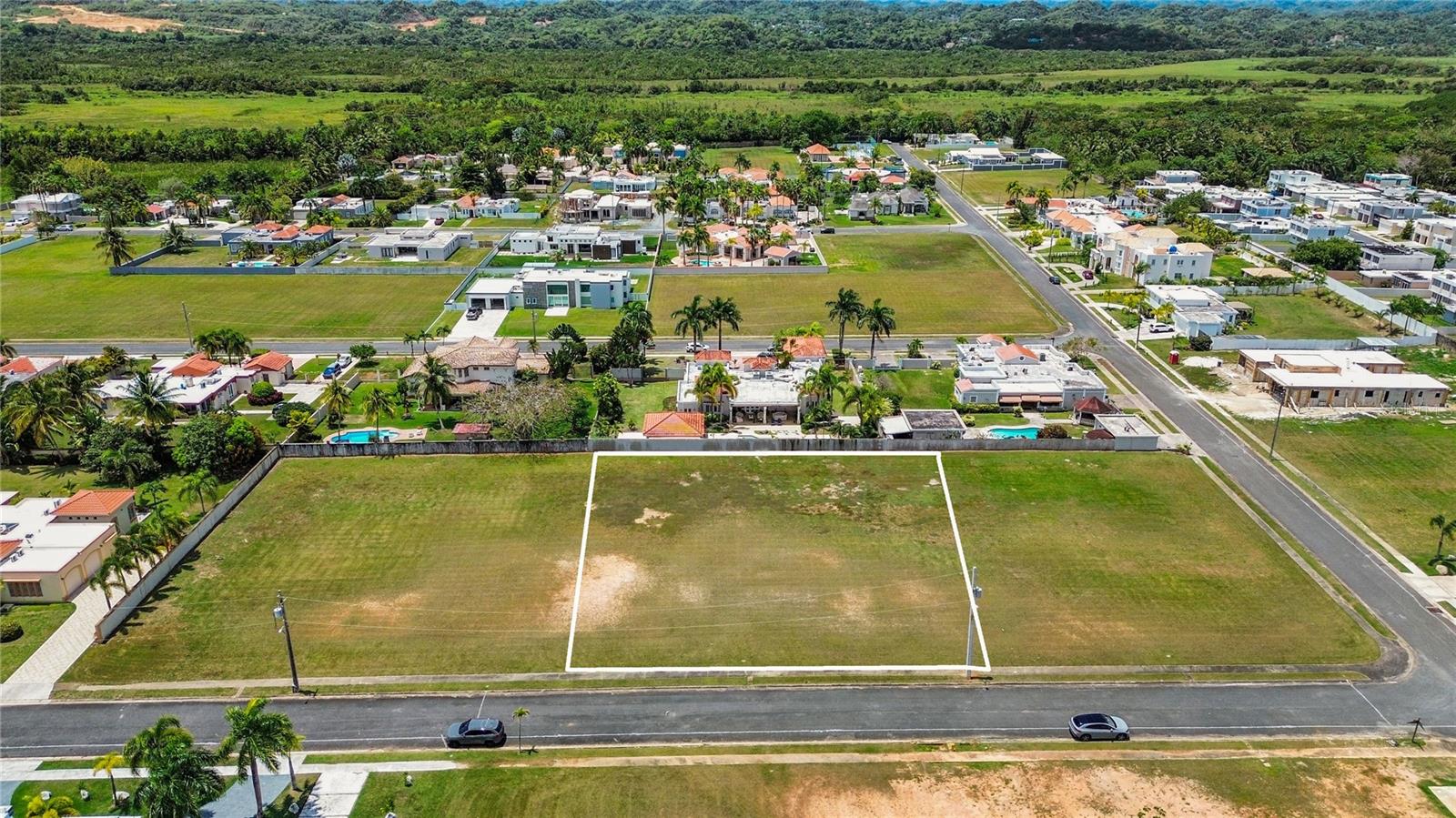 D-12 Paseo Ibiza, Vega Alta, PR 00692