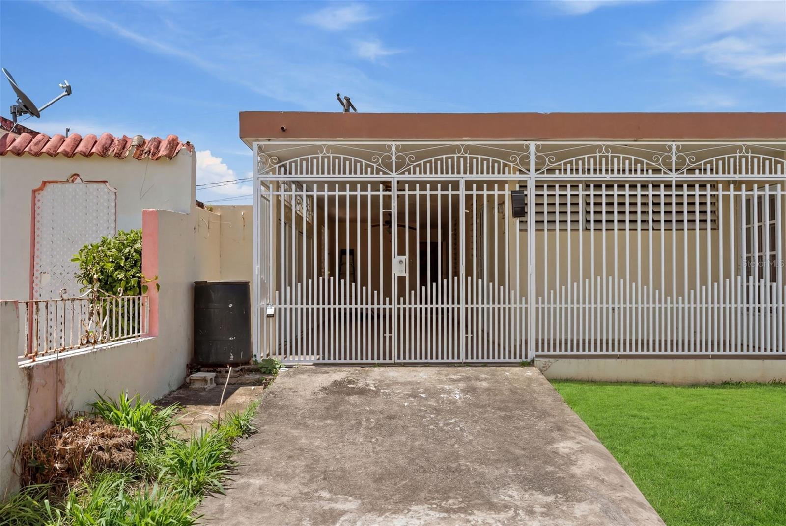 1-12 Y, Arroyo, PR 00714