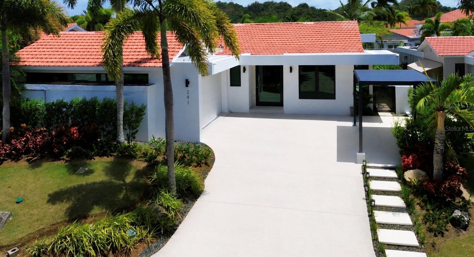 241 Camino Del Jaguey, Dorado, PR 00646