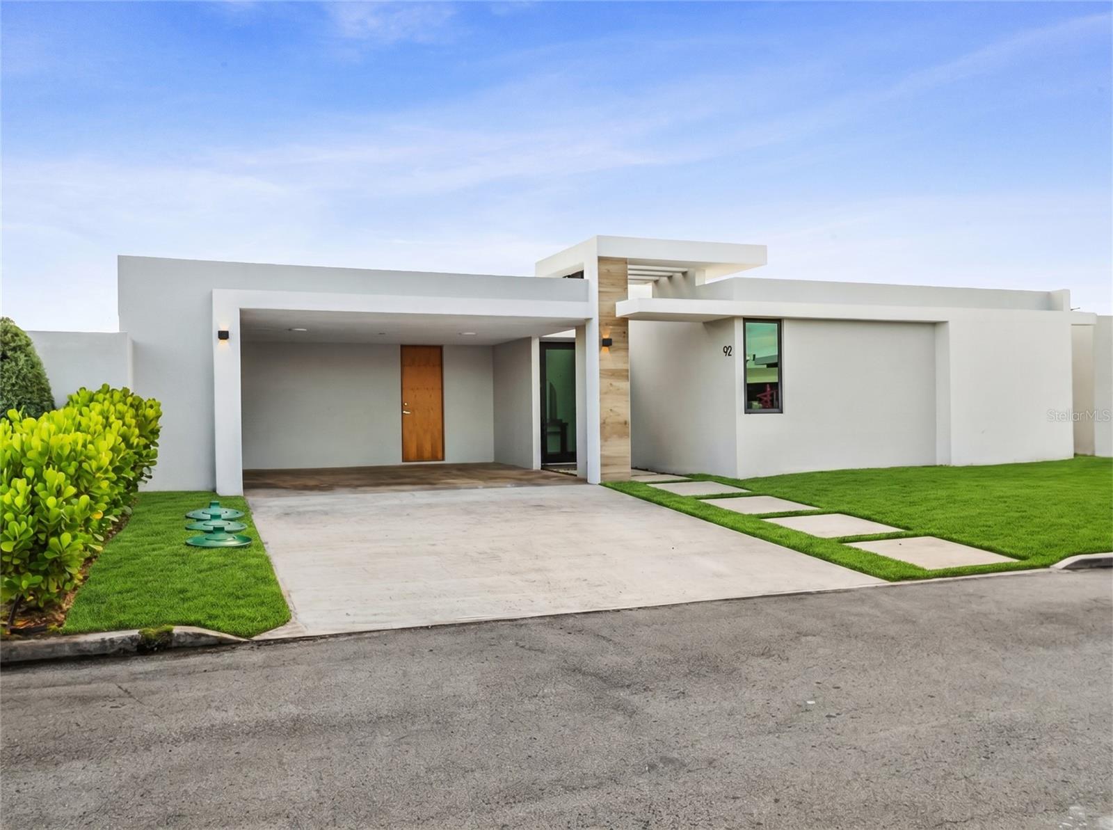 #92 Calle Orinoco Urb Residence At Rio, Bayamon, PR 00959