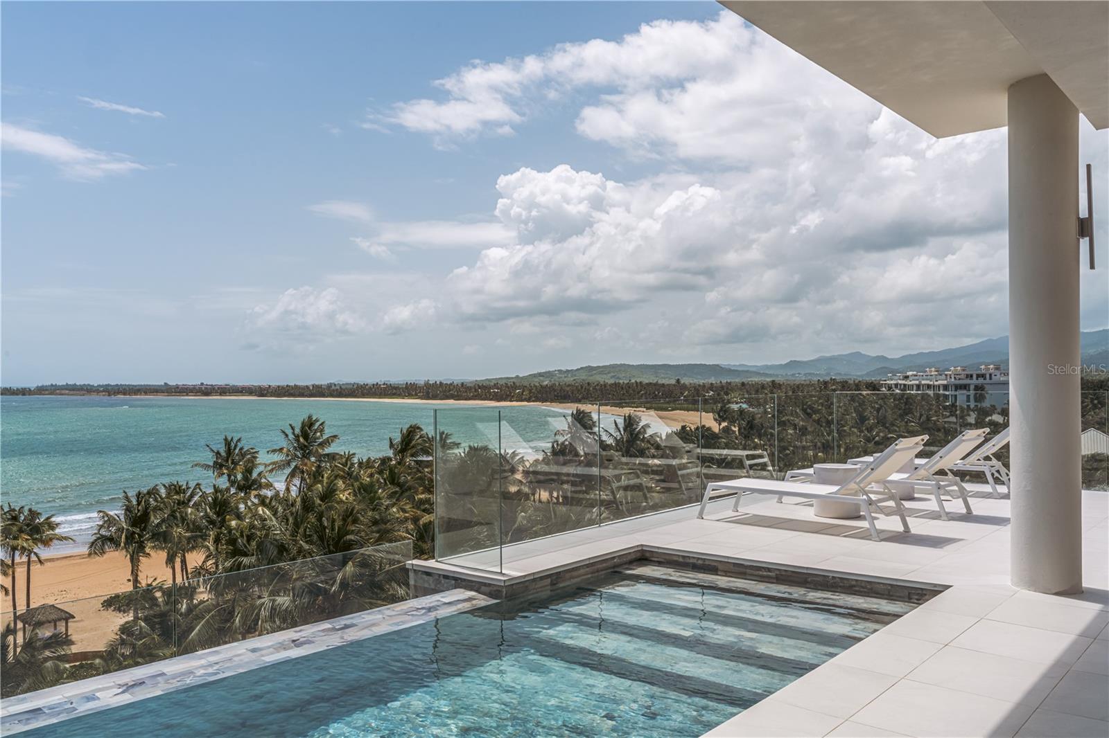 Ocean Drive Ph Four Seasons Private Residences #6502, Rio Grande, PR 00745