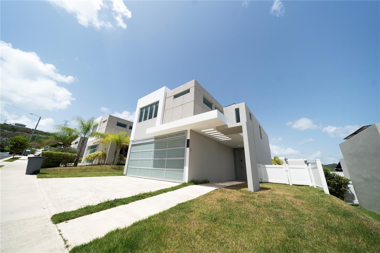 Calle 13 #134, Guaynabo, PR 00971