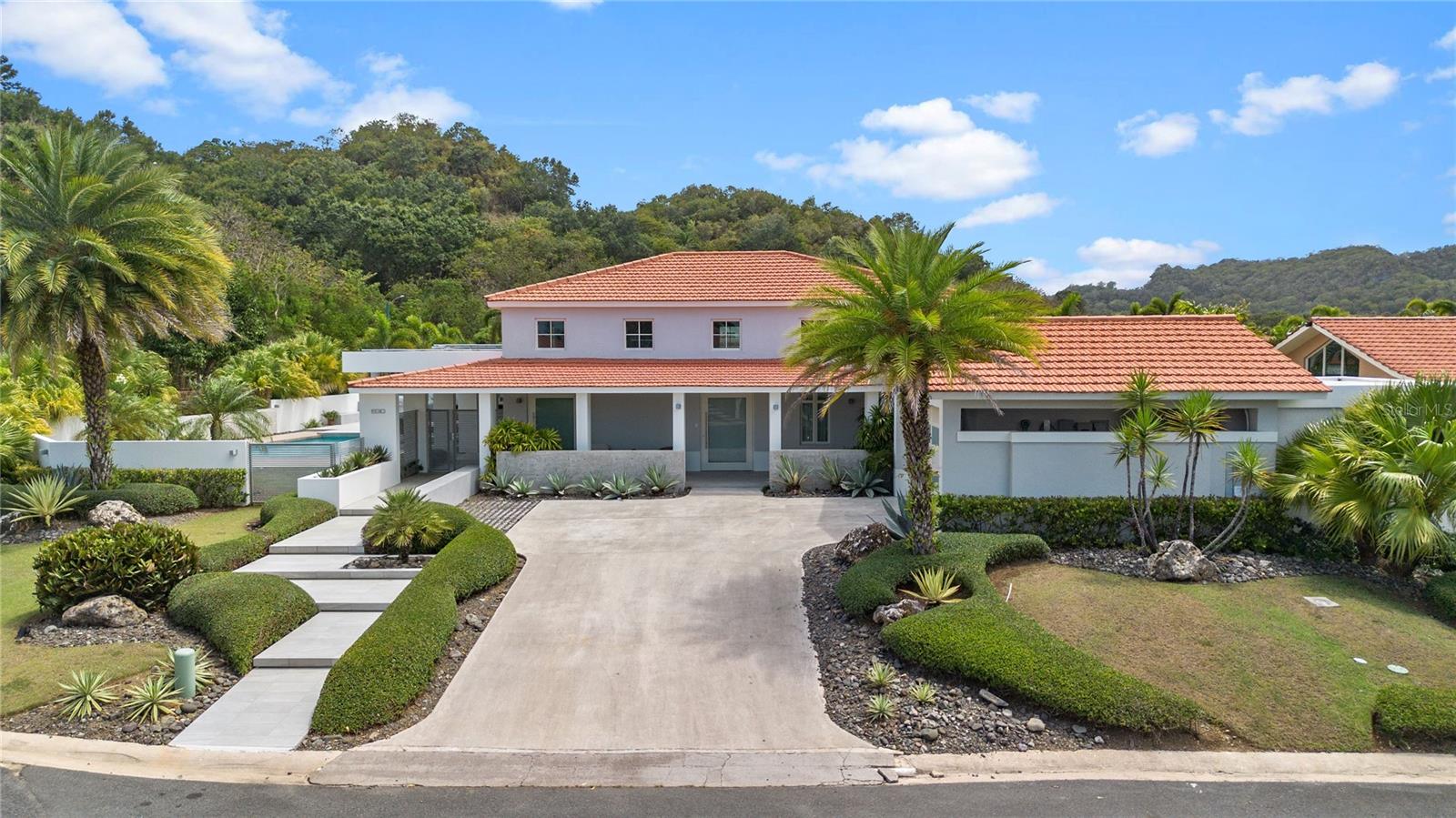 530 Camino De Guillarte, Dorado, Pr, PR 00646