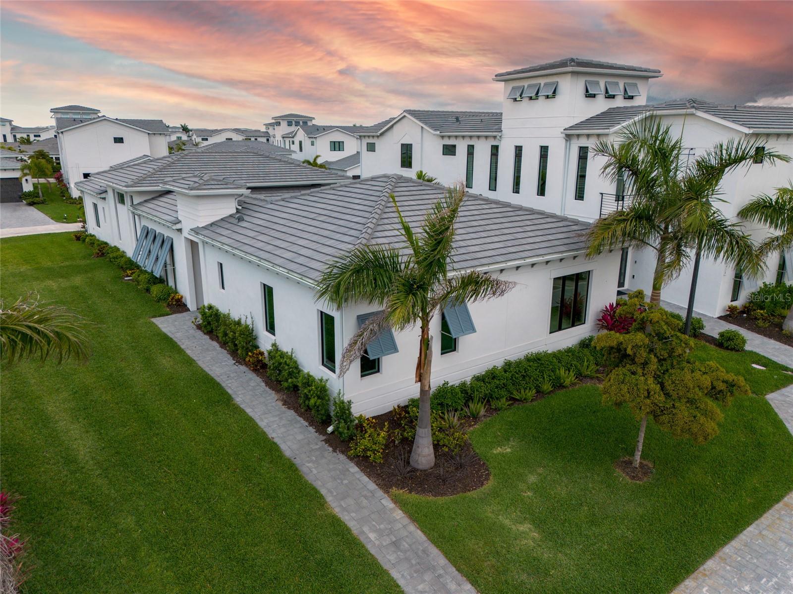 5932 Red Mangrove Ln, Bradenton, FL 34210