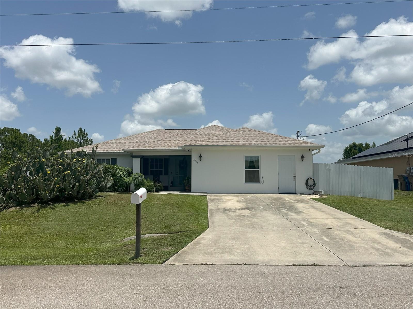 2714 49th St W, Lehigh Acres, FL 33971