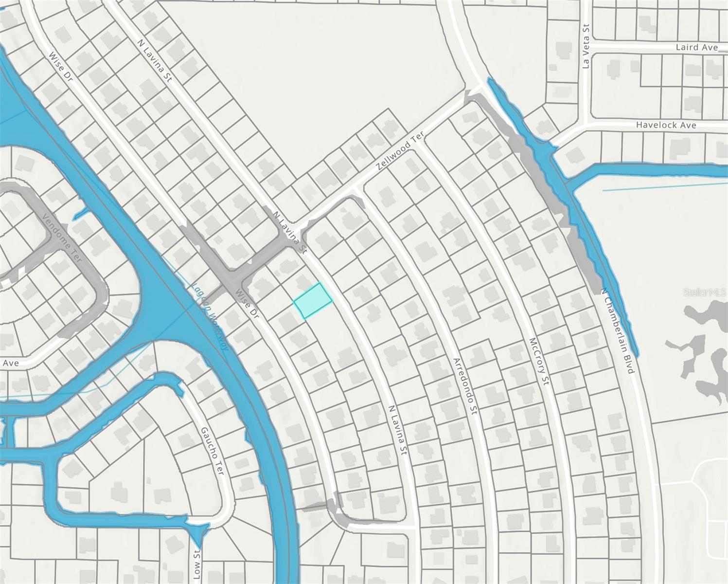 N Lavina St, North Port, FL 34286