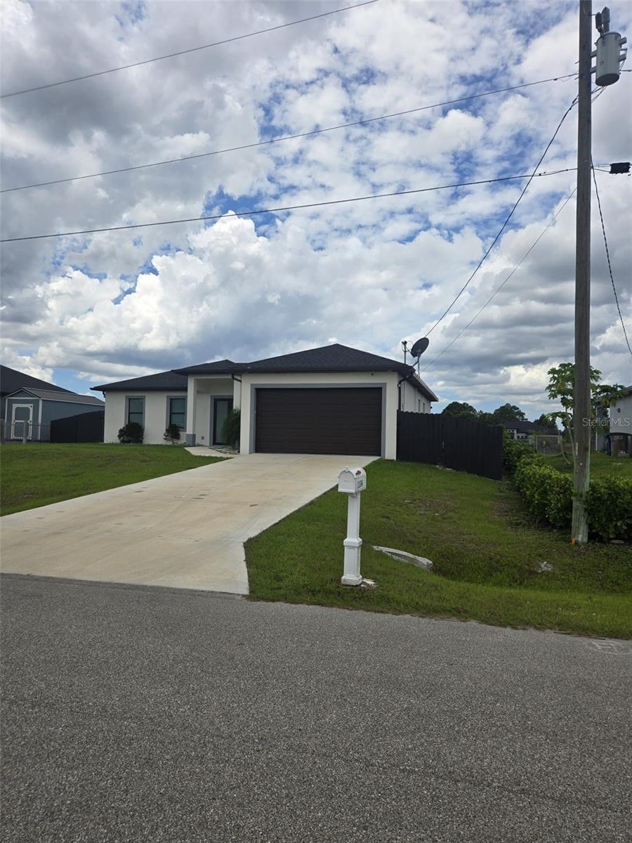 1156 Helen Ave S, Lehigh Acres, FL 33974