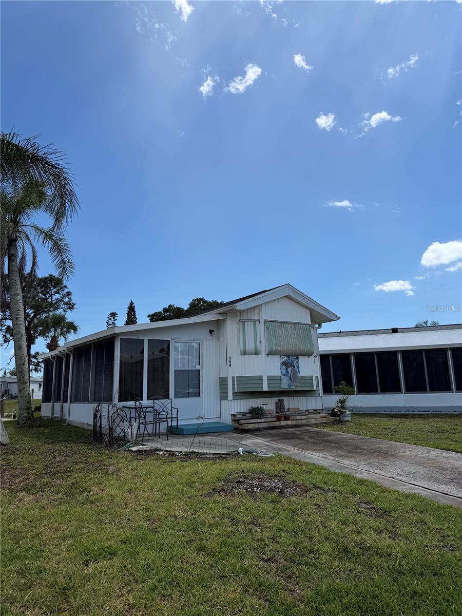 158 Brookshire Dr, Nokomis, FL 34275