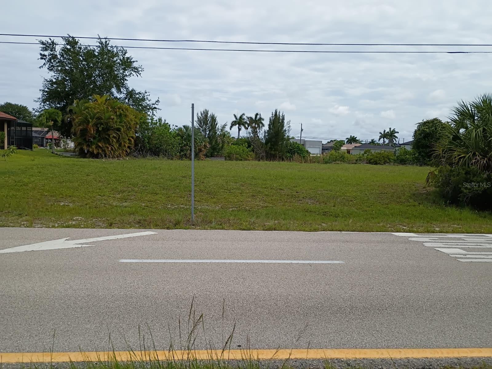 2915 Diplomat Pkwy W, Cape Coral, FL 33993