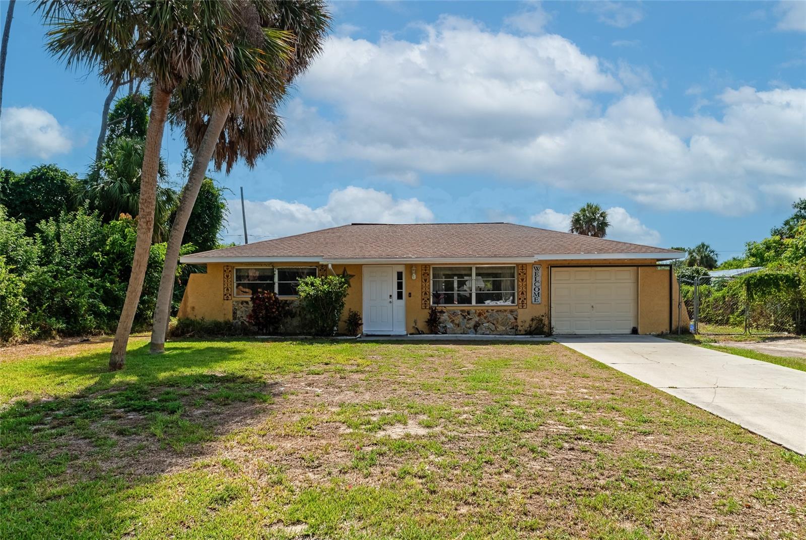 1402 Viscaya Dr, Port Charlotte, FL 33952