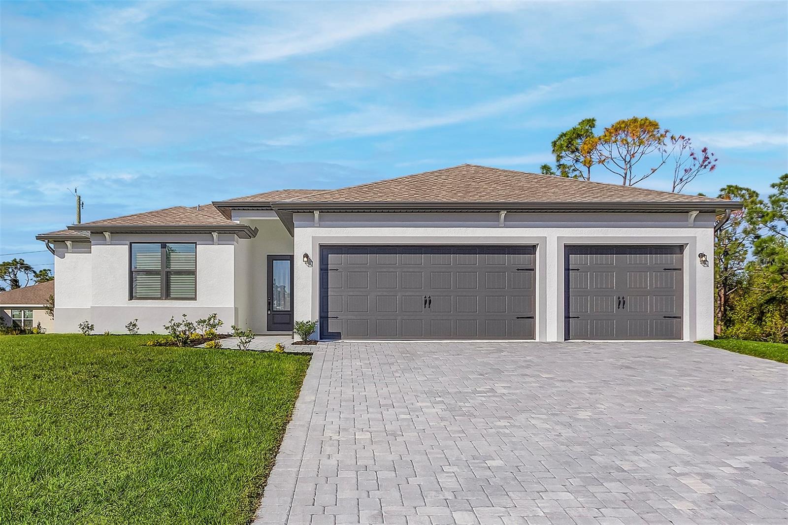 4570 Gillot Blvd, Port Charlotte, FL 33981