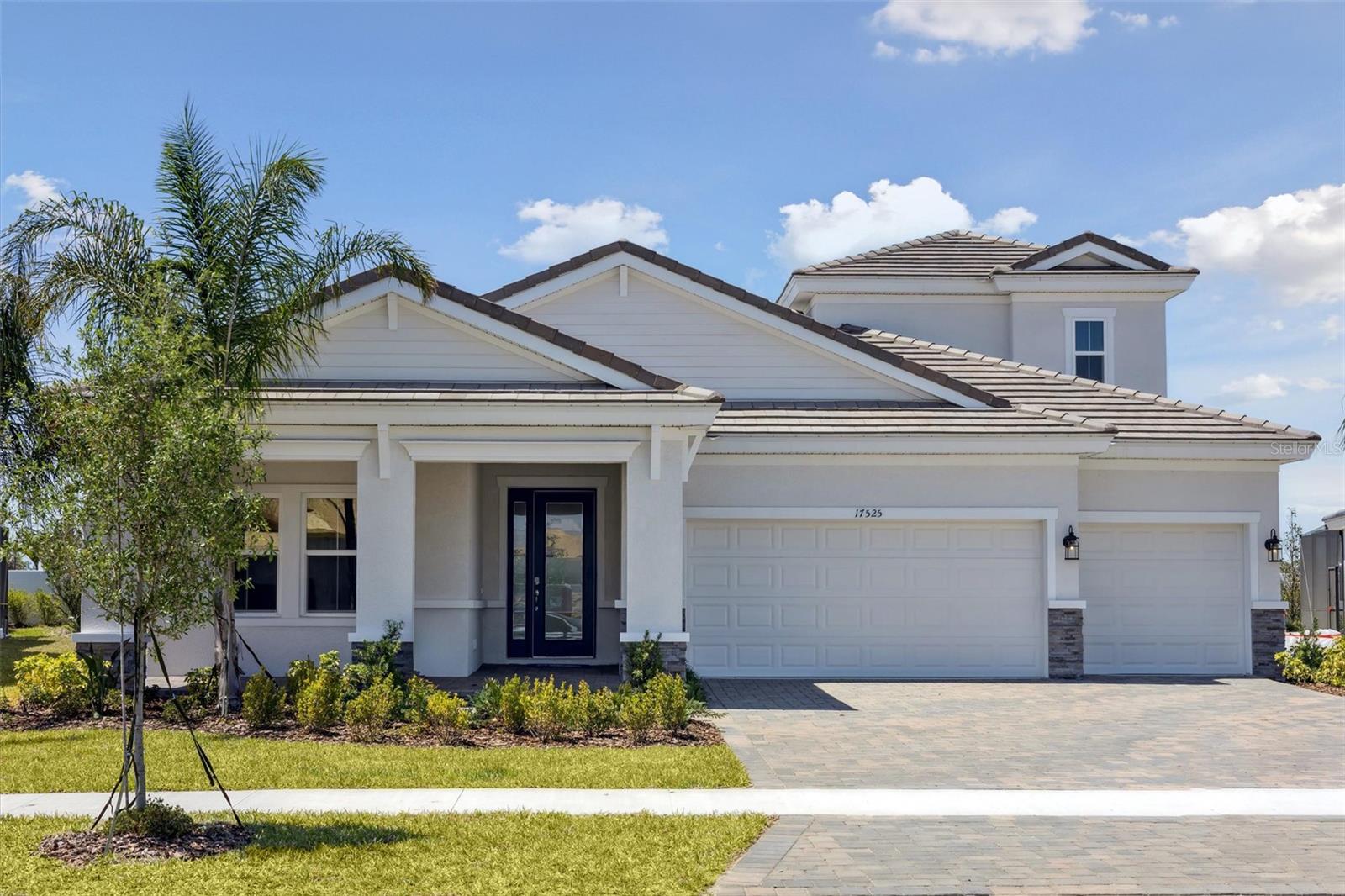 17525 Glistening Ct, Venice, FL 34293