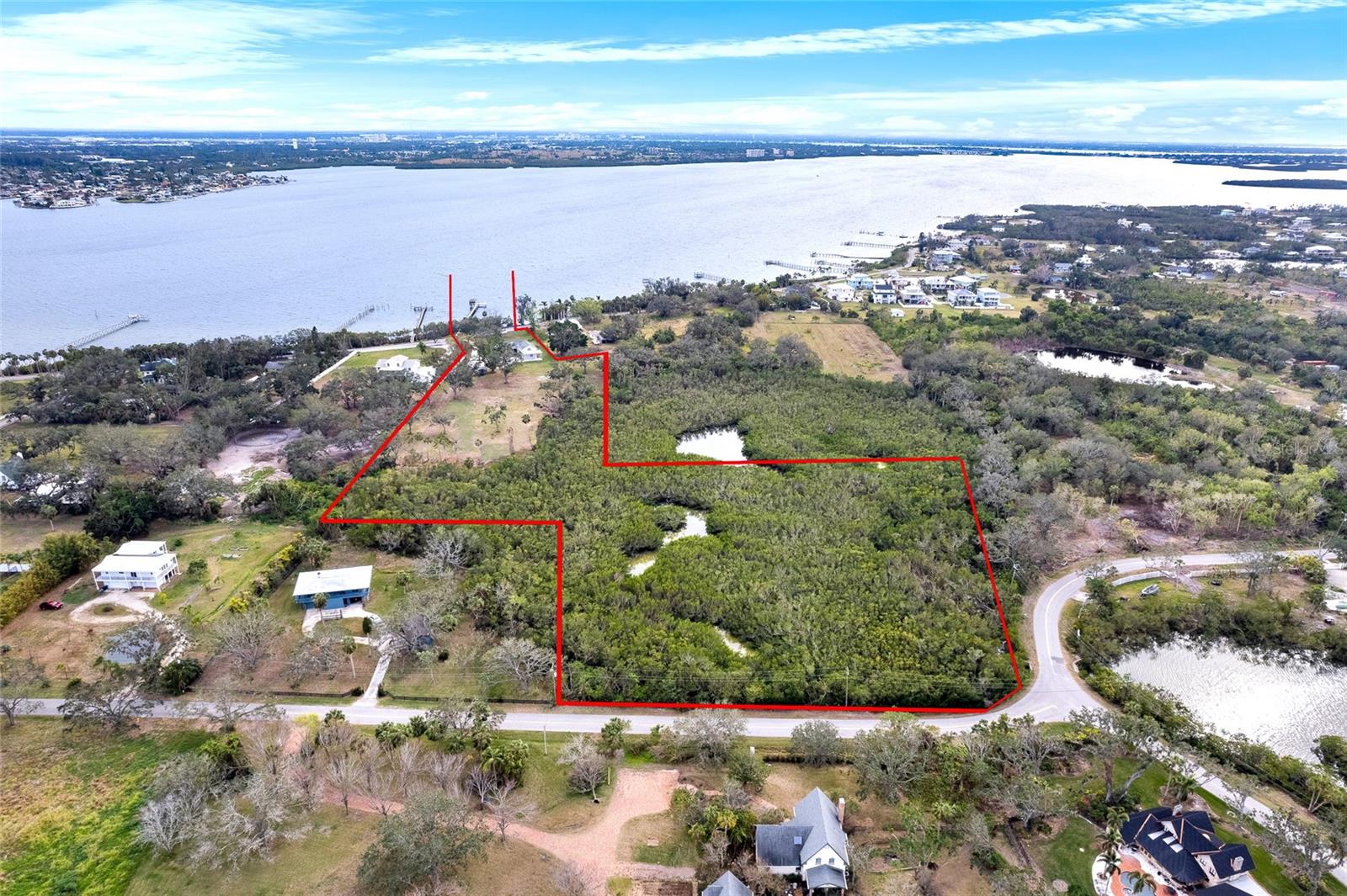 724 Bayshore Dr, Terra Ceia, FL 34250