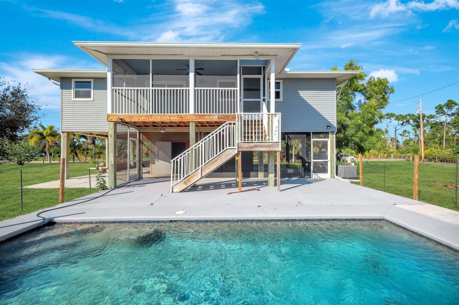 6401 Mannheim Rd, Bokeelia, FL 33922