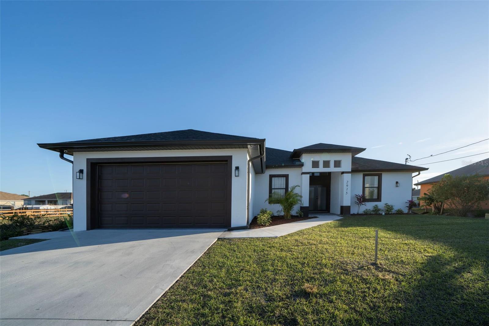 2915 5th St Sw, Lehigh Acres, FL 33976