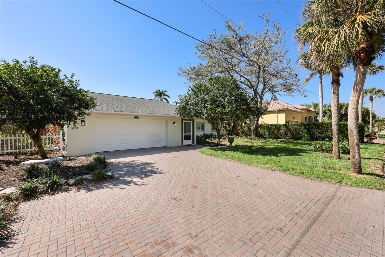 27150 Del Lane, Bonita Springs, FL 34135