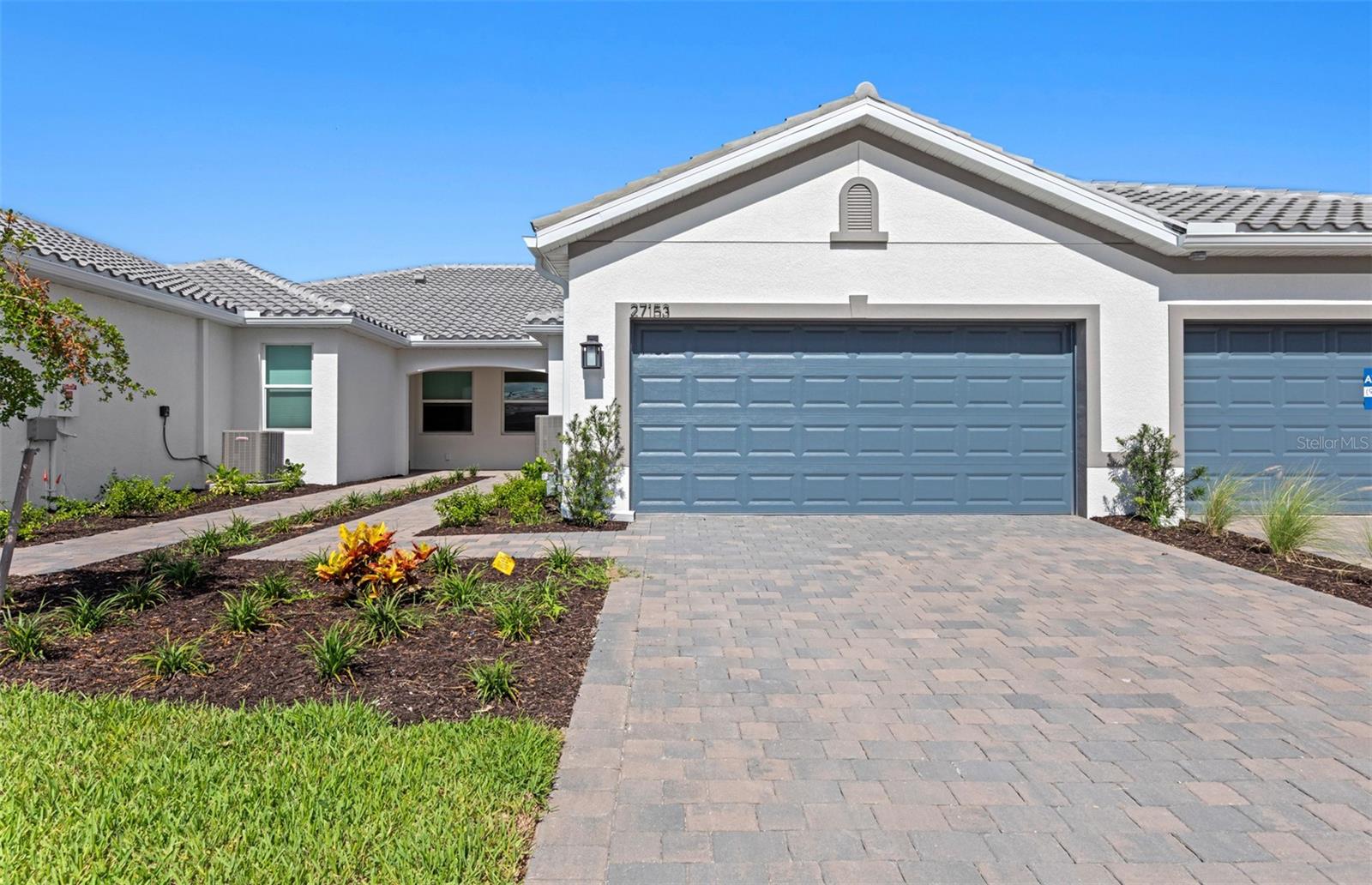 27153 Capri Shores Cir, Englewood, FL 34223