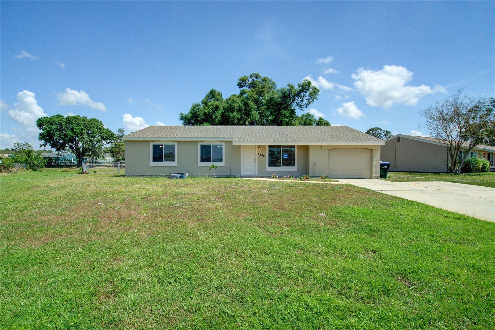 3262 Montclair Cir, North Port, FL 34287