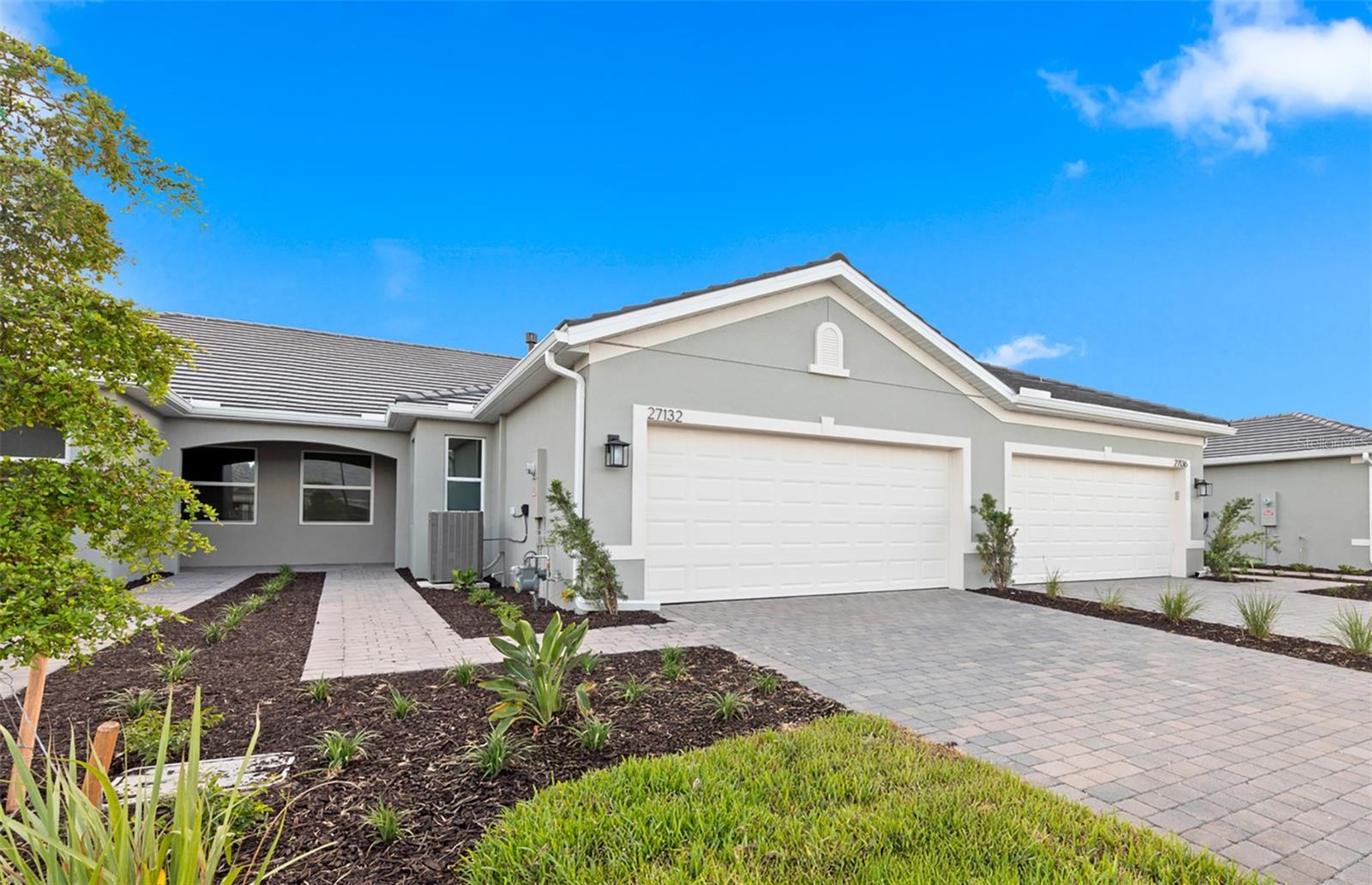 27132 Capri Shores Cir, Englewood, FL 34223