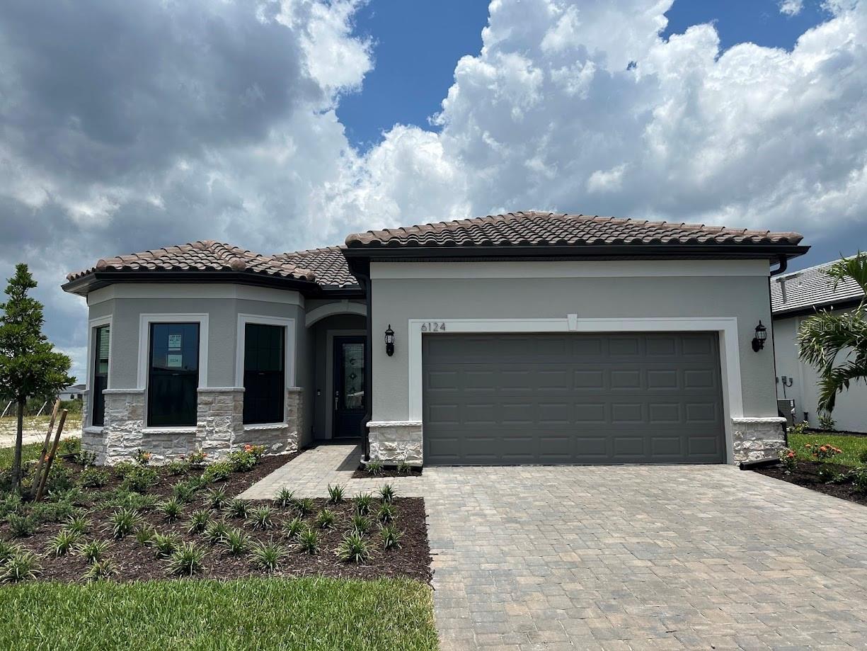 6162 Winding Pine Dr, Nokomis, FL 34275