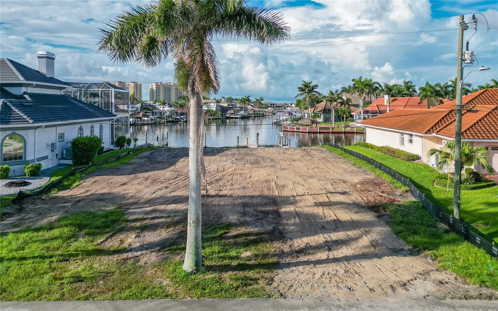 5620 Sw 14th Pl, Cape Coral, FL 33914