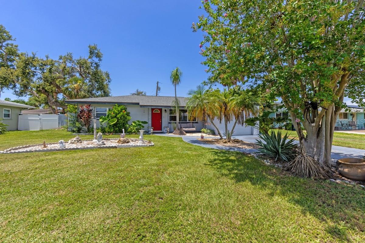 6134 Rodgers Ave, Sarasota, FL 34231