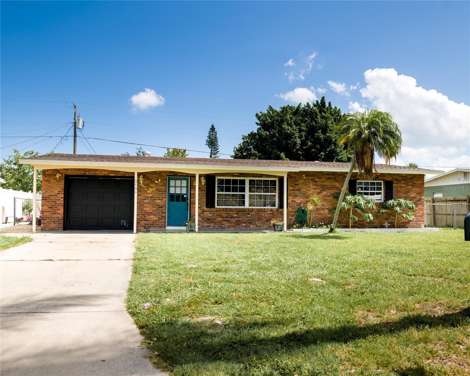 2106 25th Ave W, Bradenton, FL 34205