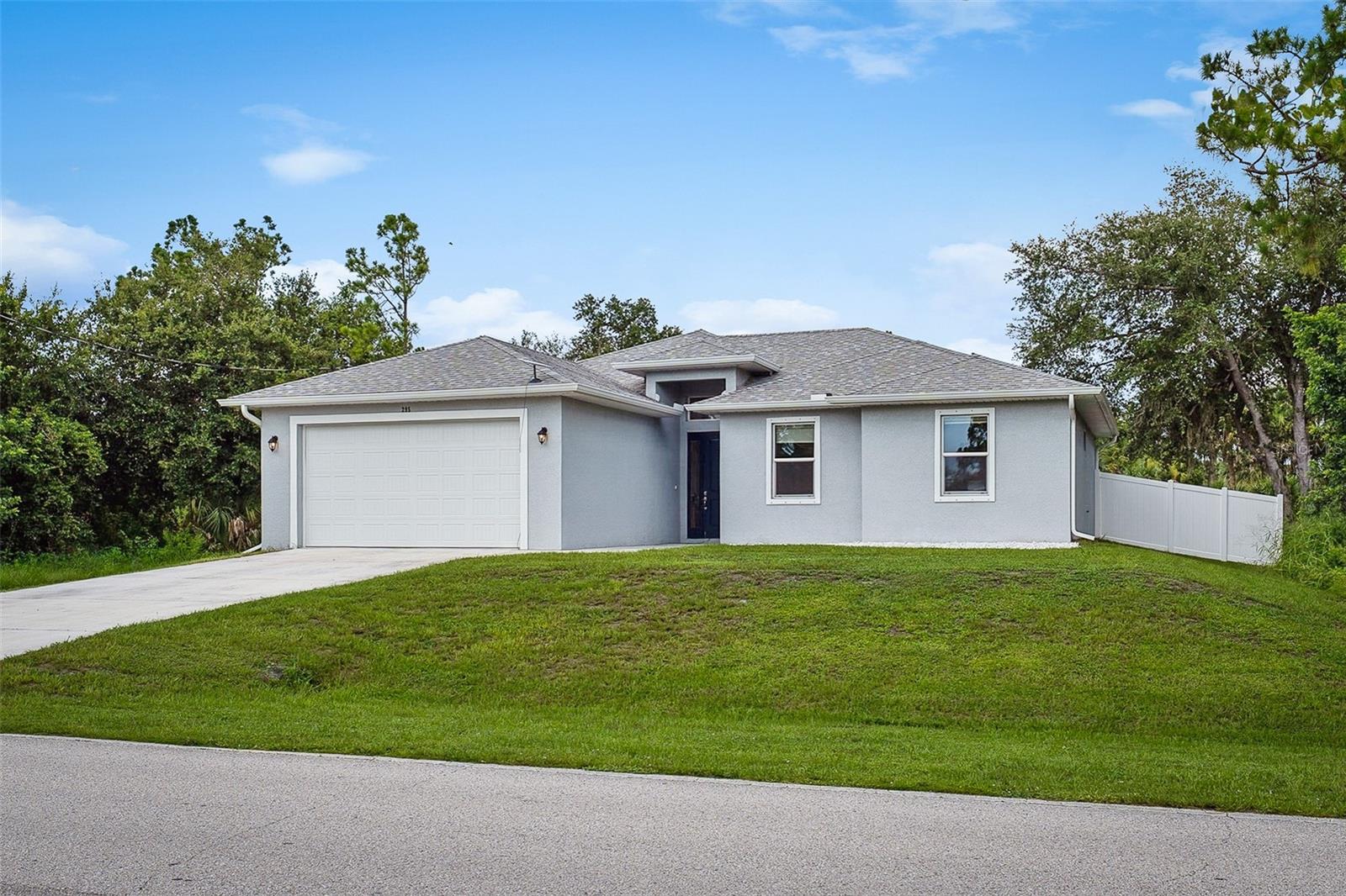 295 Ravenswood Blvd, Port Charlotte, FL 33954