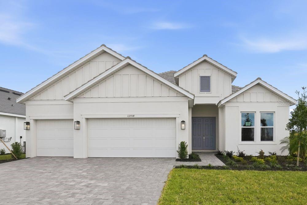 13704 Buchanan Dr, Palmetto, FL 34221